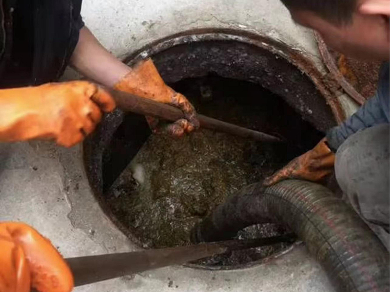 缙云清理化粪池时如何避免沼气的危害？